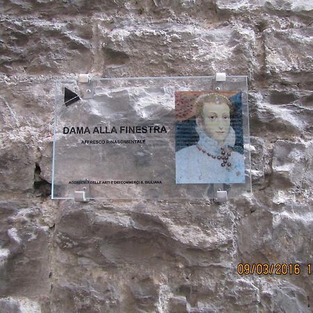 Antica Corte, Bilocale Nel Centro Storico Di Como Daire Dış mekan fotoğraf
