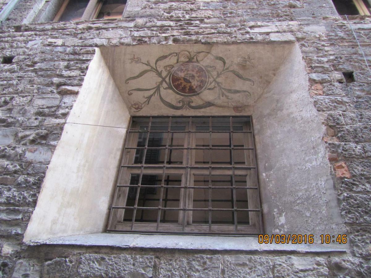 Antica Corte, Bilocale Nel Centro Storico Di Como Daire Dış mekan fotoğraf